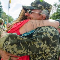 Зустріли демобілізованих і їхніх улюбленців