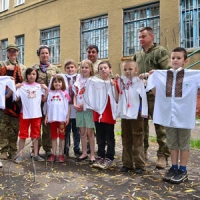 «Світло в очах малюків спонукає до перемоги»