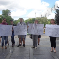 На акцію протесту вийшли родичі контрактників