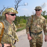 Поліцейські показали, як служать на лінії розмежування