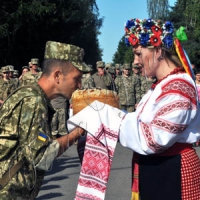 Зустріли хлібом-сіллю