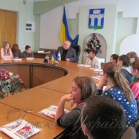 Діти з Авдіївки зустрілися з міським головою Рівного