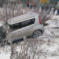 У Рівному автомобіль злетів у річку