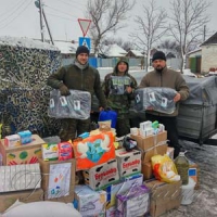 «Сепарські канали не дивимося, бо там промивають мізки...» На Донбасі запустили нову пропагандистську качку — наших захисників закликають до об’єднання з місцевими