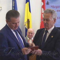 Міський голова отримав медаль  за підтримку військових моряків