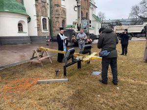  Хрест на бані тисячолітньої Софії Київської відновлено й освячено