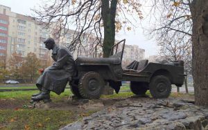 Ленд-ліз ще тільки підписали, а пам'ятник йому вже маємо