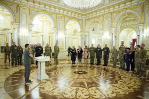 Орденами «Золота Зірка» відзначаємо тих, хто творить історію нашої держави й нашого народу