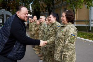 Руслан Стефанчук: Захисники та захисниці оберігають нашу землю, а медики оберігають наших оборонців