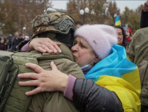 Визволителів Херсона відзначено державними нагородами