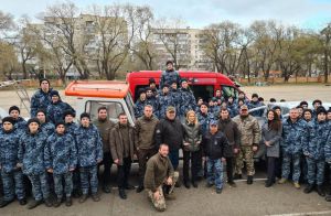 Віцеспікерка Олена Кондратюк разом із латвійськими волонтерами передала чергову партію гуманітарної допомоги одеському Військово-морському ліцею