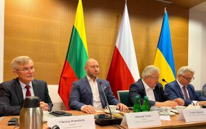 У Варшаві парламентарії України, Литви та Польщі провели зустріч з Міністром сільського господарства та розвитку села Республіки Польща
