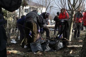 Ворог завдав балістичного удару по Ізюму, є загиблі та поранені 