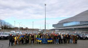 Литовські волонтери передали ще понад 40 автомобілів для ЗСУ