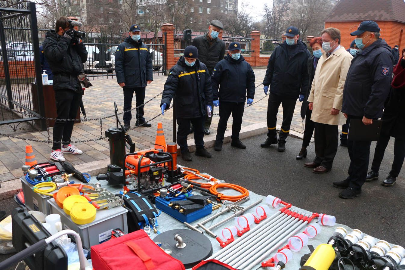 Рятувальники Донеччини отримали спецмашину для... розвідки