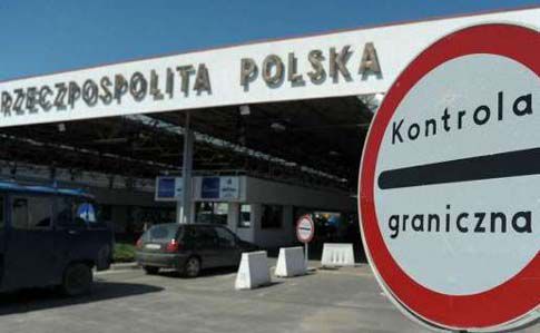 До уваги осіб, які виїхали або планують виїхати з України у зв’язку з війною Росії проти України