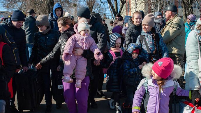 В Україні на сьогодні заплановано десять гуманітарних коридорів на Донбасі та Запоріжжі