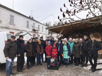 Аграрії подбали про світло для школярів