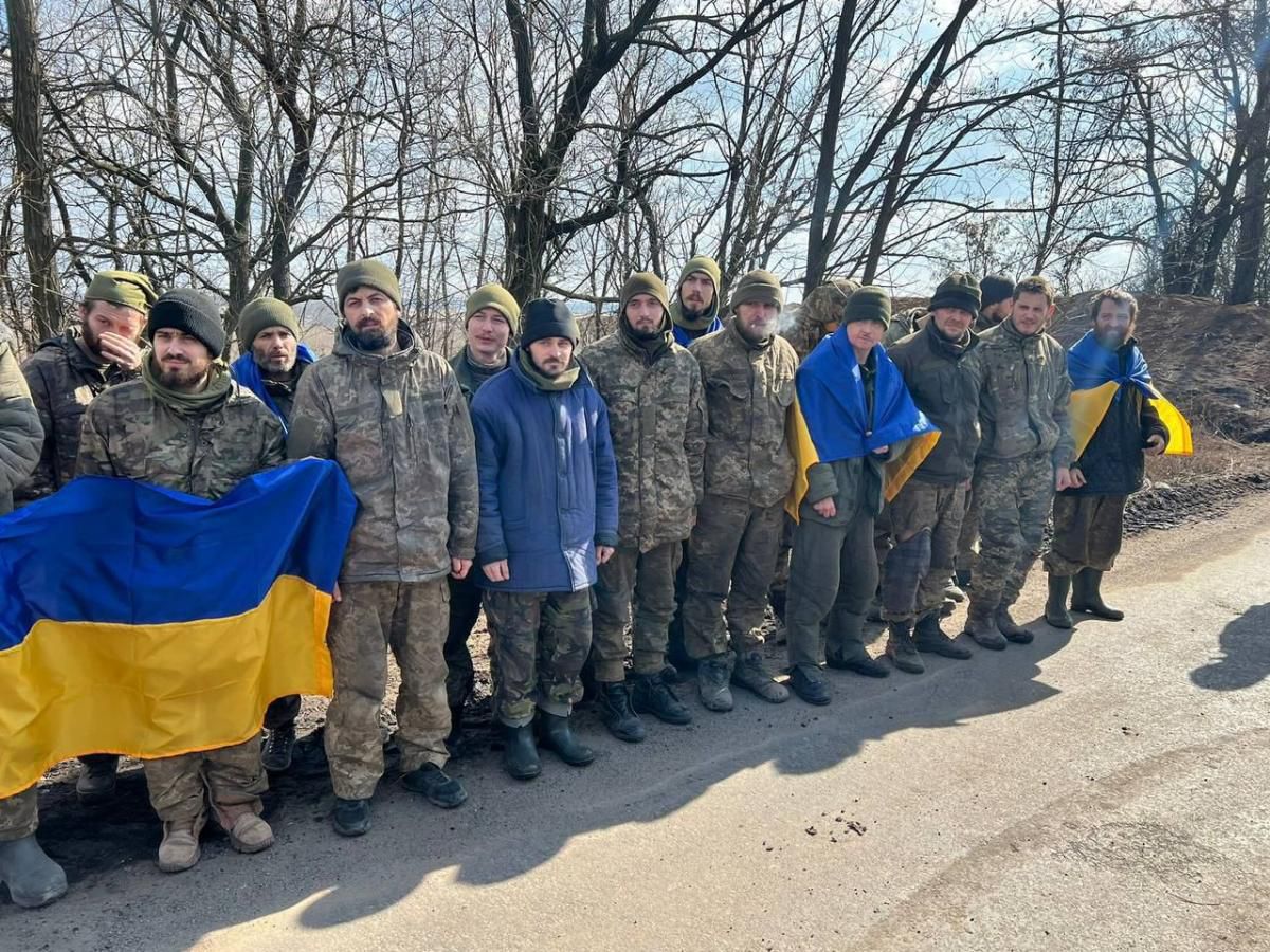 Обмін полоненими: Додому повернулись ще 130 захисників