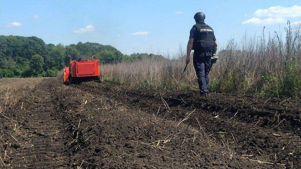 Збільшено розмір компенсації для фермерів, які планують розміновувати землі сільськогосподарського призначення