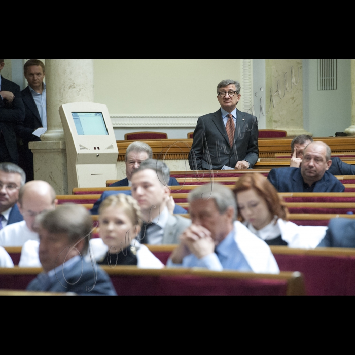 Пленарне засідання ВР.
Представники «Батьківщини» і Сергій Тарута.