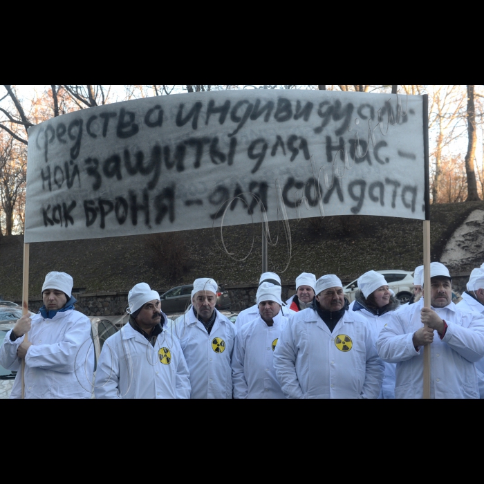 24 грудня 2014.  Перед Кабінетом Міністрів України відбулась акція щодо захисту трудових і соціально-економічних прав та інтересів працівників Державного спеціалізованого підприємства 