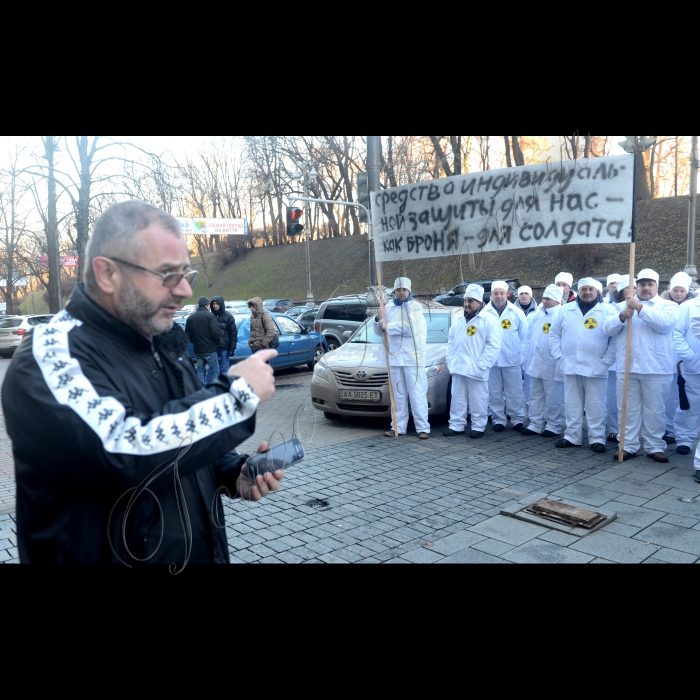 24 грудня 2014.  Перед Кабінетом Міністрів України відбулась акція щодо захисту трудових і соціально-економічних прав та інтересів працівників Державного спеціалізованого підприємства 