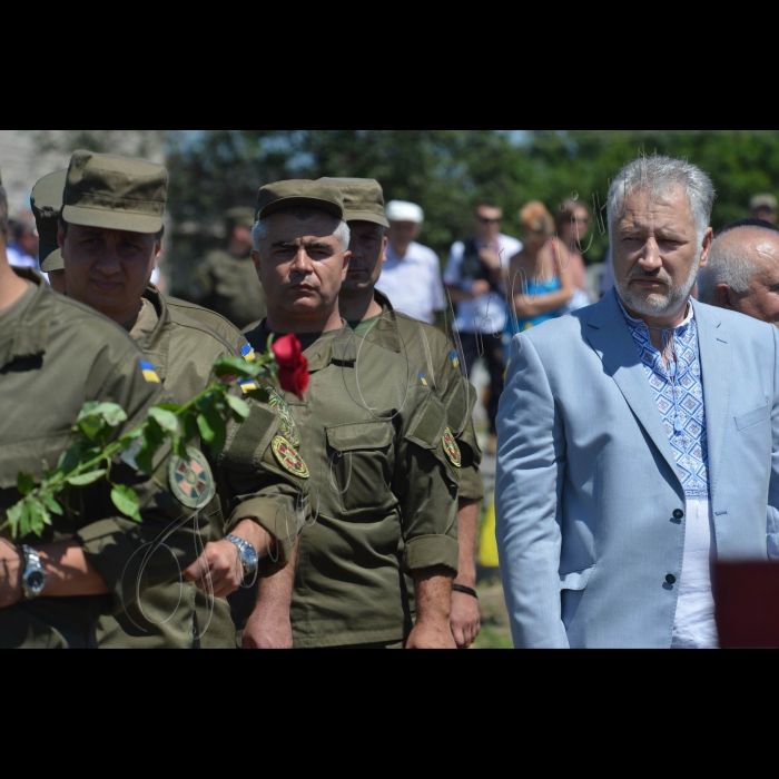 5 липня 2015 року

Донецька область,  У Слов'янську відсвяткували річницю з дня визволення міста від російсько-терористичних сил. Рік тому, 5 липня 2014 року, незаконні збройні формування під командуванням громадянина Росії Ігоря Гіркіна (