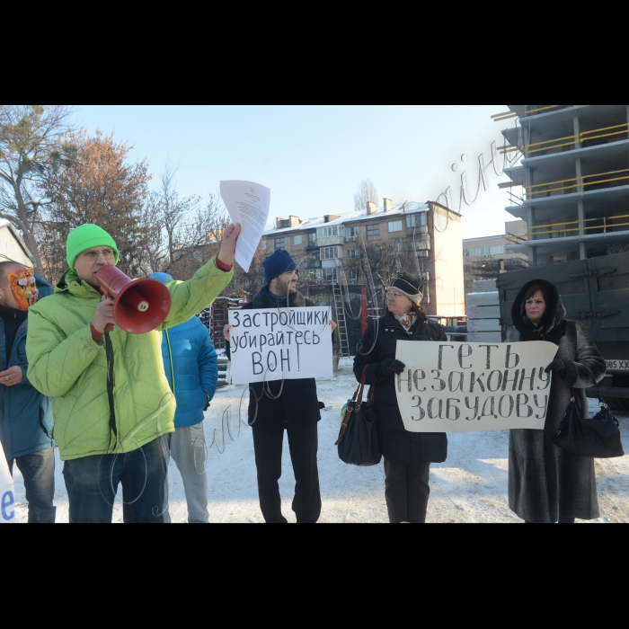 1 грудня 2014. У Києві, на вул. Шулявській, 32 відбулася акція прямої дії 