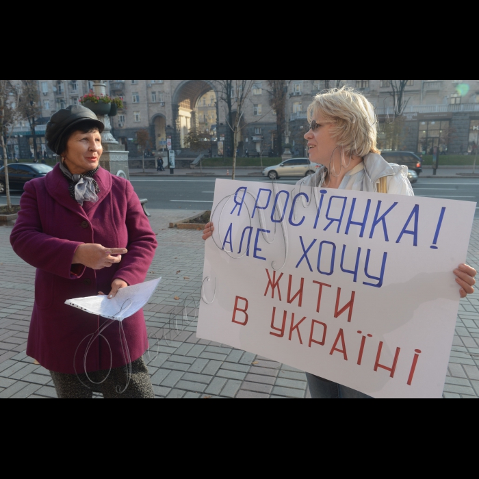 16 жовтня 2014. Біля КМДА відбулася акція, організована громадянами, які проживають в Деснянському районі м. Києва,  проти дій чиновників Деснянської РДА та бездіяльності правоохоронних органів у відновленні порушеного конституційного права громадян на володіння та розпоряджання своєю приватною власністю, на унеможливлення розпалювання міжнаціональної ворожнечі чиновниками під гаслом :  «Рейдерським діям в м. Києві – НІ !!! Міжнаціональній ворожнечі в м. Києві НІ !!!»