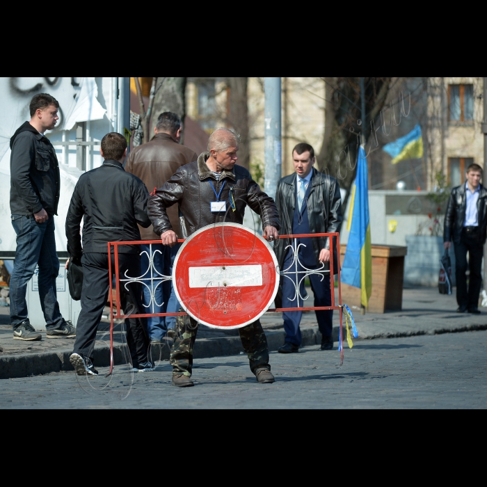 Київ. Євромайдан.
Вул.Інституська