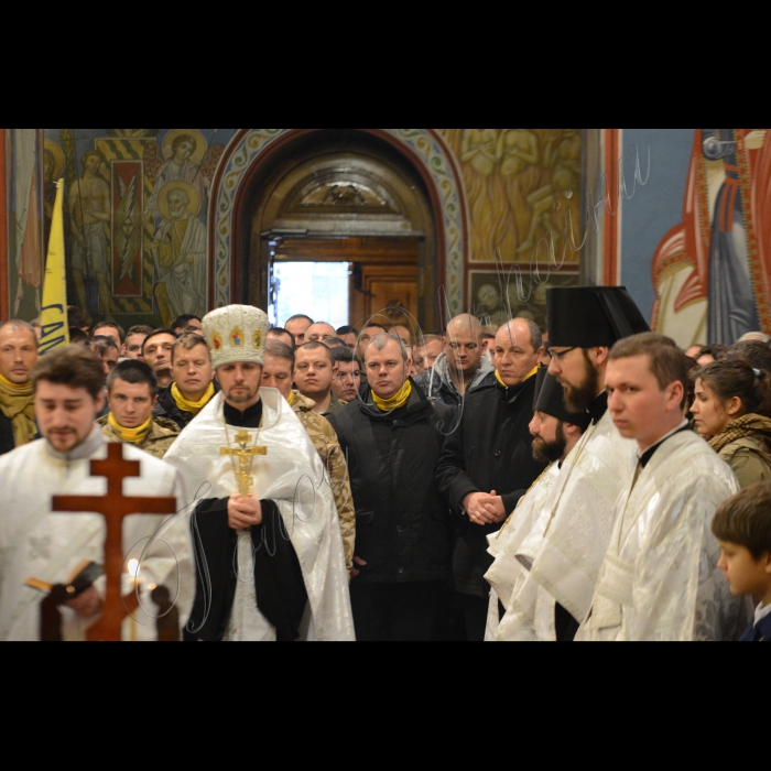 З нагоди річниці створення «Самооборони Майдану» у Михайлівському соборі відбувся збір членів Самооборони за участю першого заступника Голови Верховної Ради України А.Парубія. У заході взяли участь сотники «Самооборони Майдану», комендант Майдану Андрій Парубій, бійці АТО. Під час заходу було проведено молебень за військовими, що боронять східні кордони України в зоні АТО та панахиду за загиблими на Майдані і в АТО. Також відбудеться нагородження волонтерів, сотників, бійців Самооборони із зони АТО.