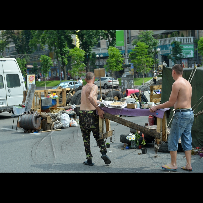 Київ. Майдан Незалежності, вул. Хрещатик