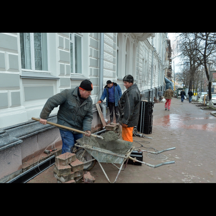 Киев. Ремонтно-реставрационные работы в Национальном музее Тараса Шевченко.