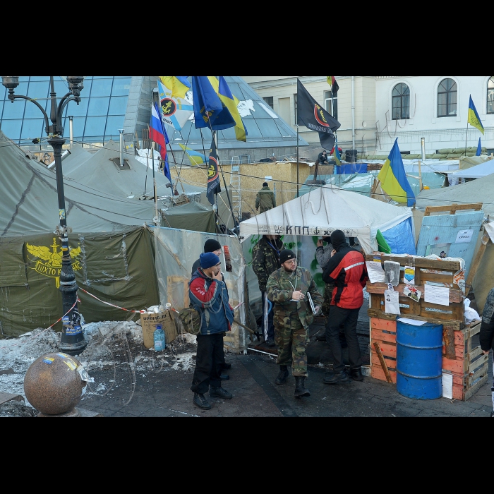 Київ, Майдан Незалежності, Євромайдан, біля Штабу «афганців».