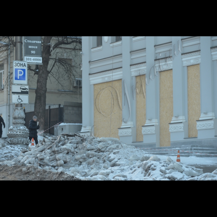 Київ. Вулиця М. Грушевського. Підрозділи Внутрішніх військ та «Беркута».