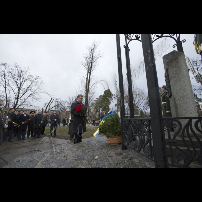 Голова ВР України Володимир Гройсман, Президент України Петро Порошенко, віце-прем’єр-міністр - міністр регіонального розвитку та ЖКГ Геннадій Зубко вшанували пам’ять учасників ліквідації аварії на Чорнобилоьській АЕС