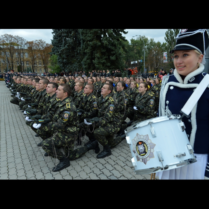 У Національній академії внутрішніх справ відбулась церемонія складання присяги на вірність Українському народові курсантами першого курсу (Київ, пл. Солом’янська, 1).