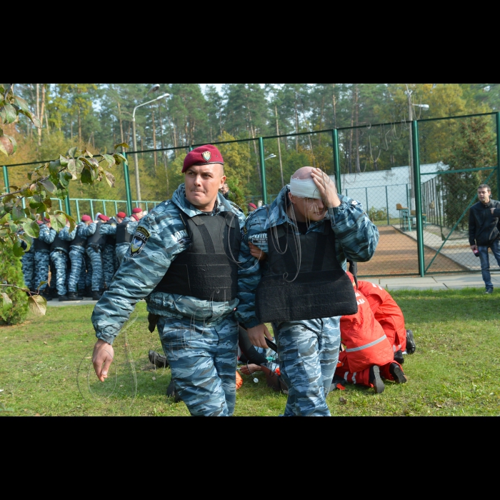 На території Навчального центру ГУМВС України в м. Києві відбулись спільні навчання невідкладної медичної допомоги МВС, СБУ, Міністерства оборони та інших силових відомств. В їх рамках відбувся конкурс серед працівників спецпідрозділу «Беркут» з надання невідкладної медичної допомоги громадянам, колегам та самому собі у разі виникнення надзвичайних ситуацій.