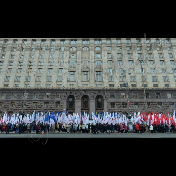 Київ. Відбулось пленарне засідання XII сесії Київради VI скликання. За участю представників Всеукраїнського об'єднання 