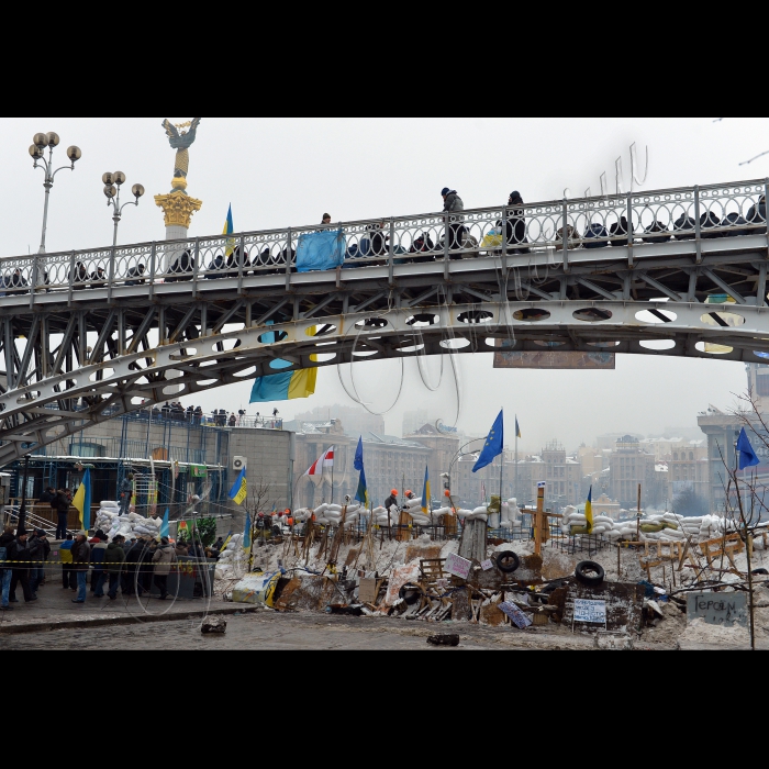 Київ. Майдан Незалежності. Євромайдан, барикади.