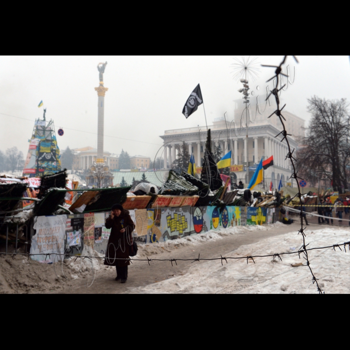 Київ. Майдан Незалежності. Євромайдан, барикади.