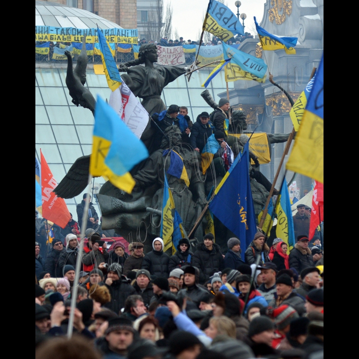 КИЇВ, 15 грудня. У столиці відбулося народне віче під назвою 