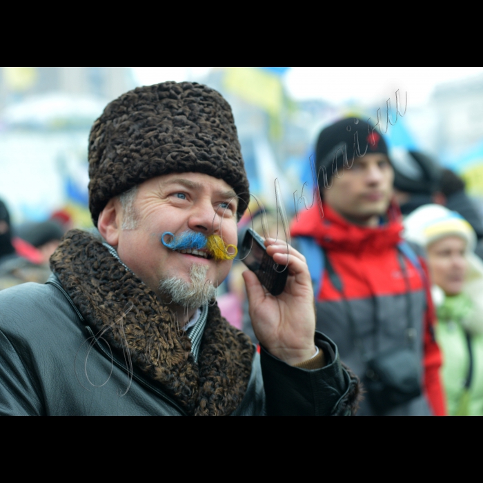 КИЇВ, 15 грудня. У столиці відбулося народне віче під назвою 