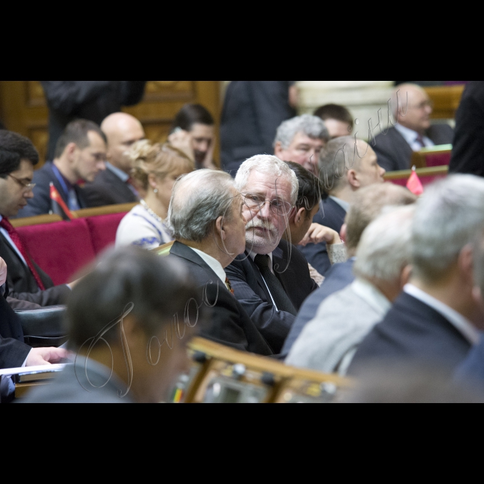 Парламентські слухання на тему: «Стан і перспективи забезпечення в Україні безпеки дорожнього руху» провела заступник Голови вр України Оксана Сироїд.