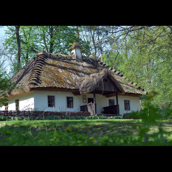 Шевченківський національний музей-заповідник у м. Канів Черкаської області.
Перший музей Т. Г. Шевченка на Чернечій горі в Каневі.