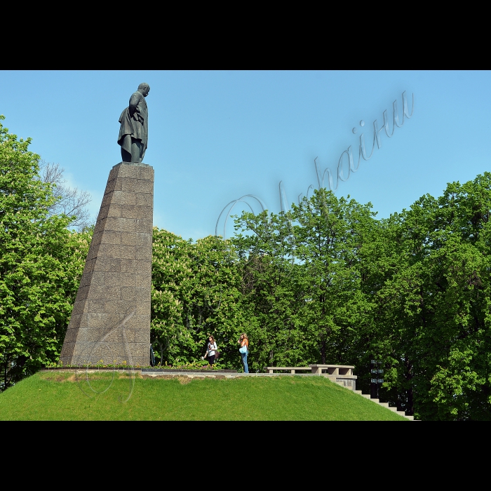 Шевченківський національний музей-заповідник у м. Канів Черкаської області.