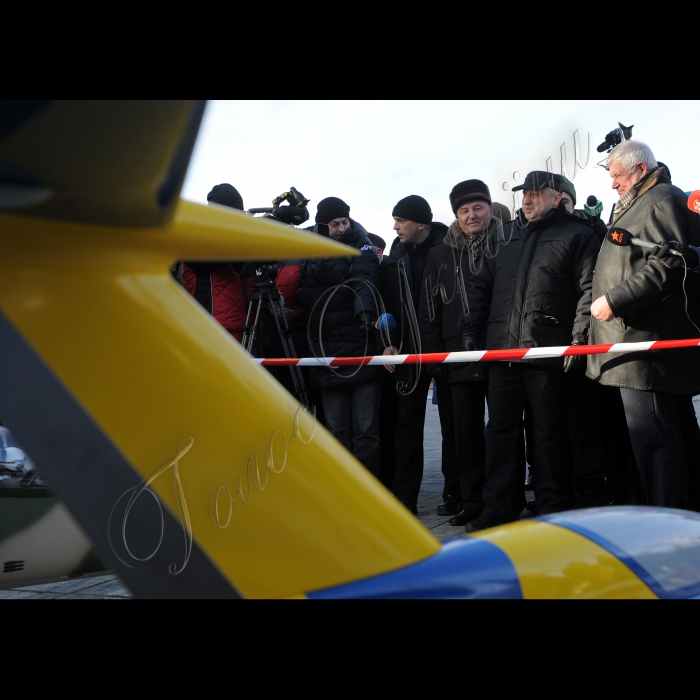 Секретар РНБОУ Олександр Турчинов, ознайомився з виробництвом та модернізацією нової техніки ППО на базі підприємства «Аеротехніка-МЛТ» (Київська обл., Макаровський р-н, пмт. Макаров)