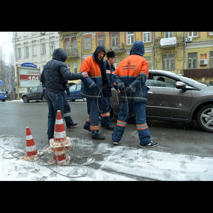 Київ. Паркування на вул. Пушкінська і Пирогова.