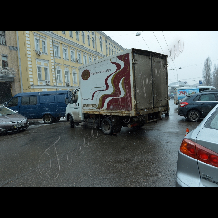 Київ. Паркування на вул. Пушкінська і Пирогова.